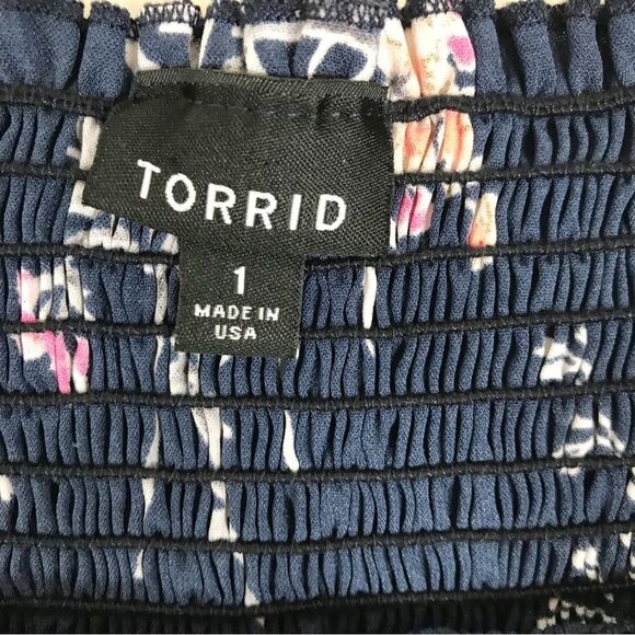 TORRID Navy Blue Floral Cold Shoulder Dress Off The Shoulder‎ Smocked Size 1X - Picture 5 of 9